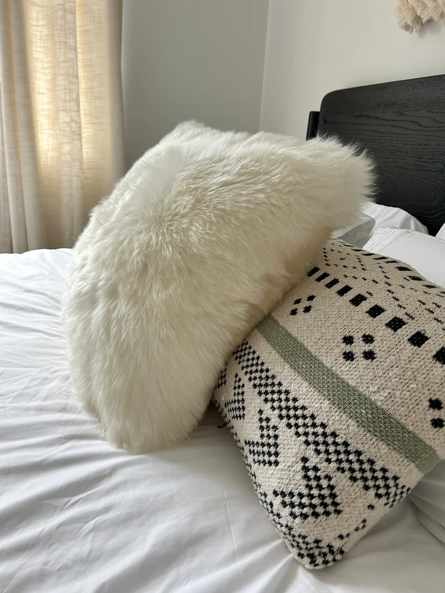 20" x 20" Double Sided Ivory Sheepskin Pillowcase - Image 5