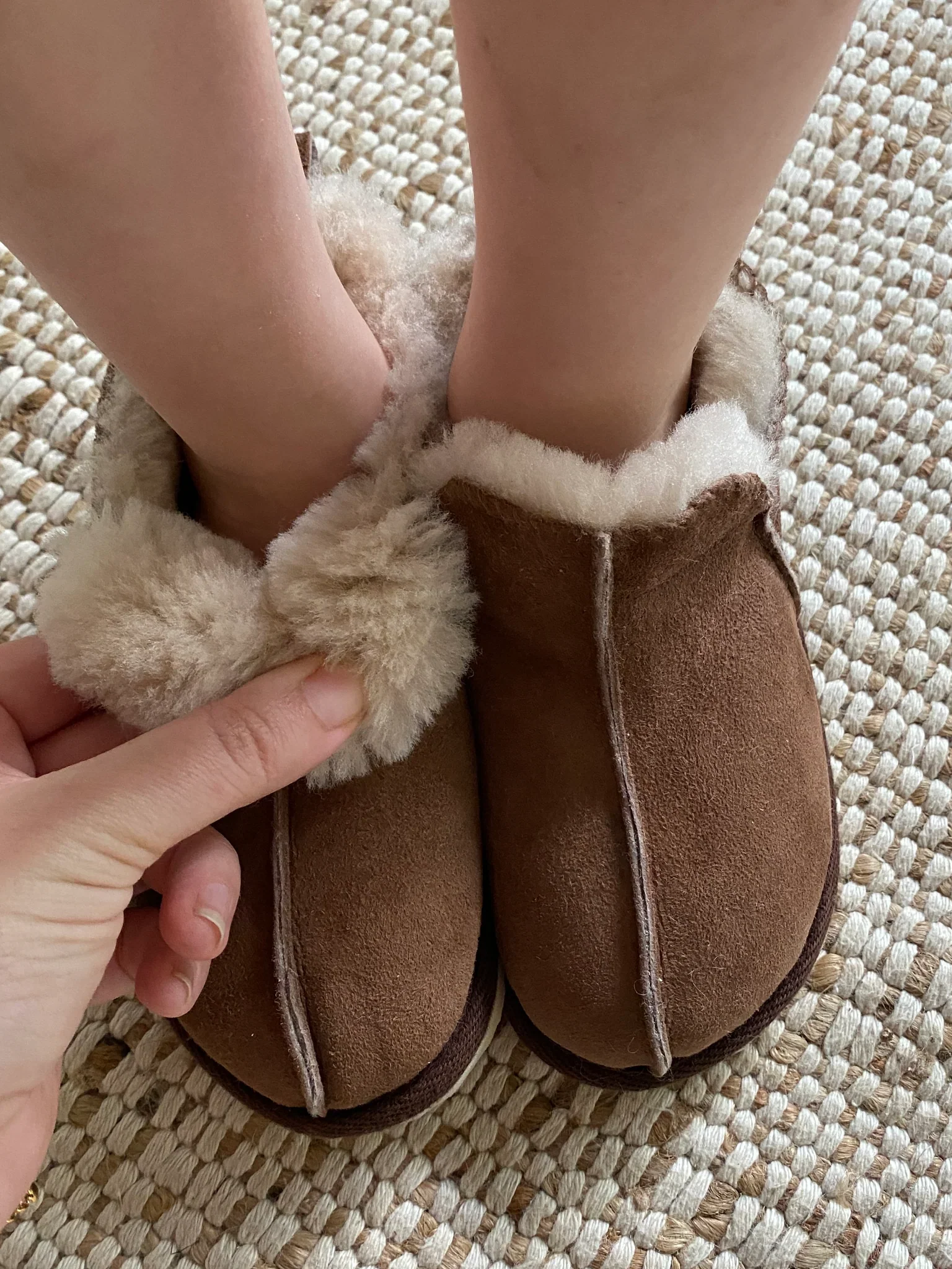 Extra Roomy Sheepskin Slipper in Kids' Sizes - Image 4