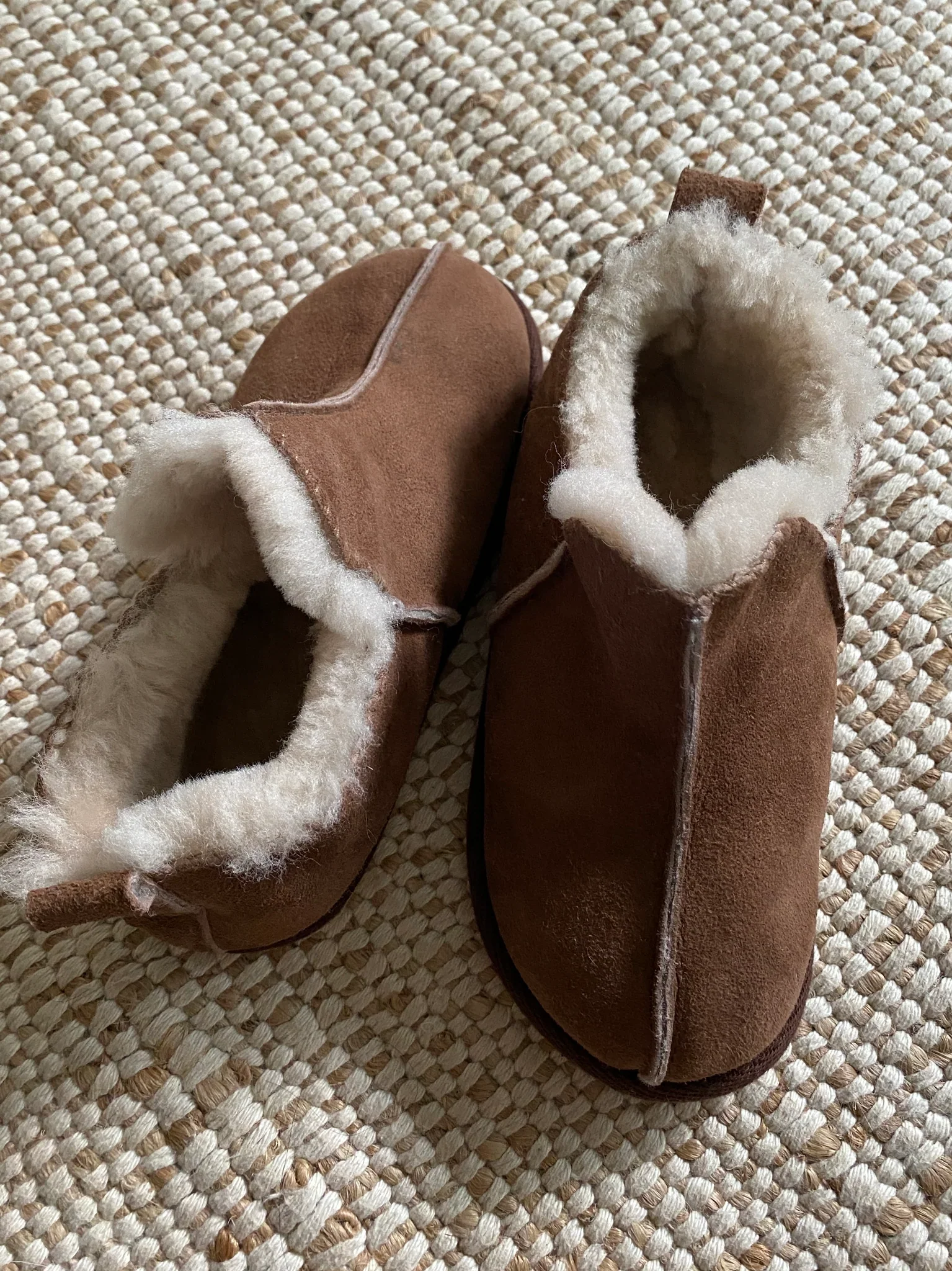 Extra Roomy Sheepskin Slipper in Kids' Sizes - Image 6