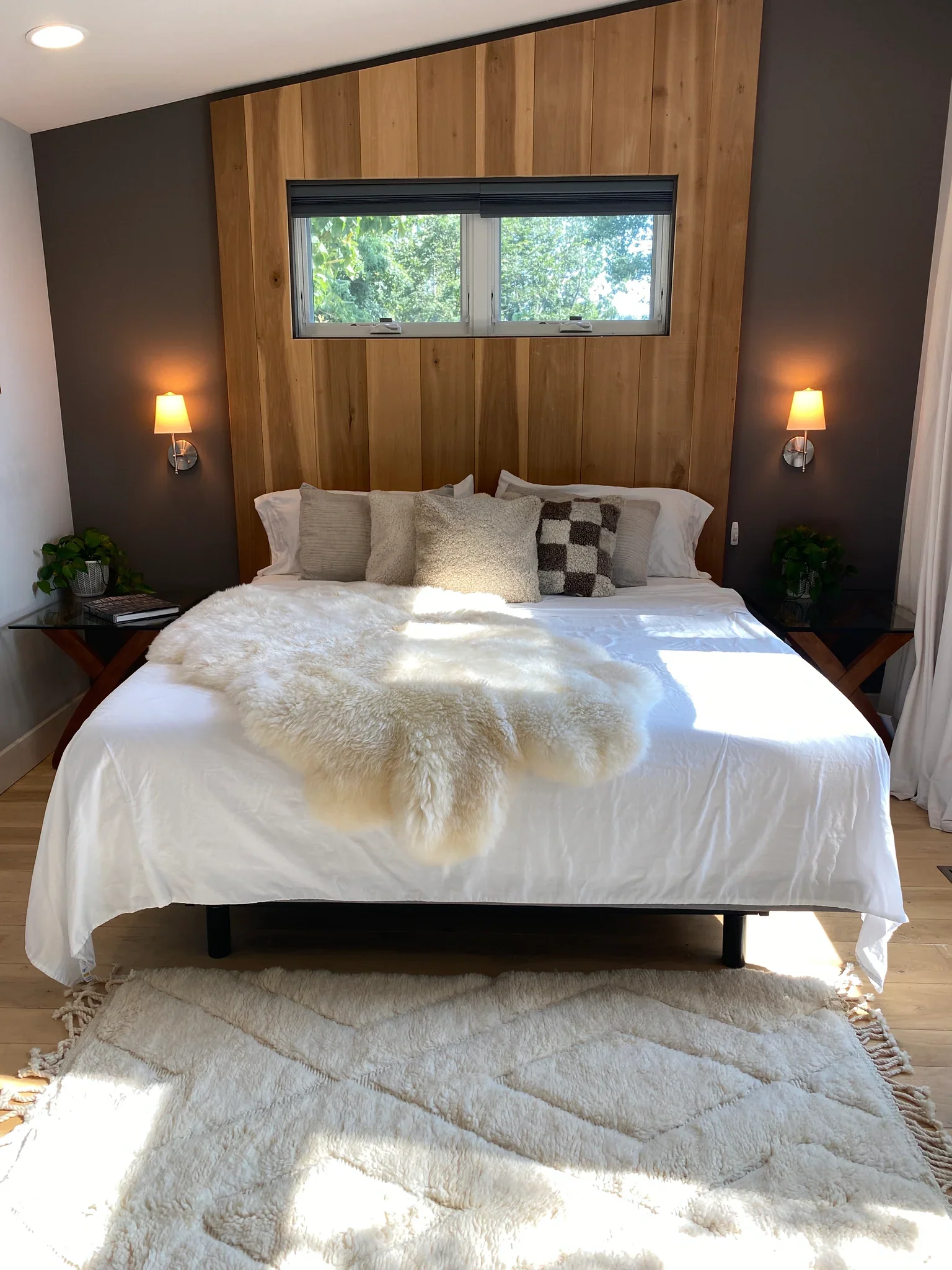 Plush Quad (4-Pelt) Ivory Sheepskin - Image 3