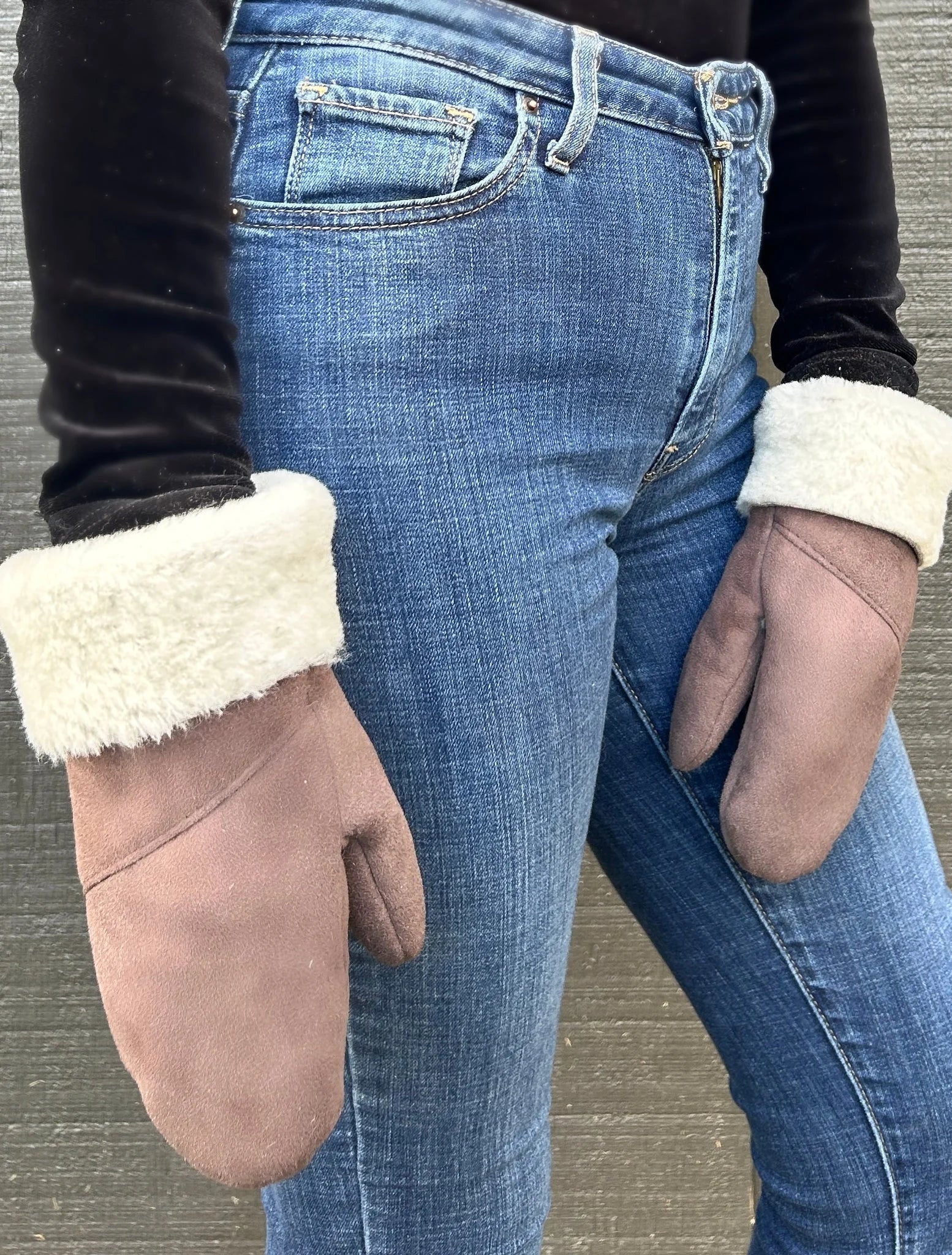 The Haven Sheepskin Mitten in Walnut - Image 3